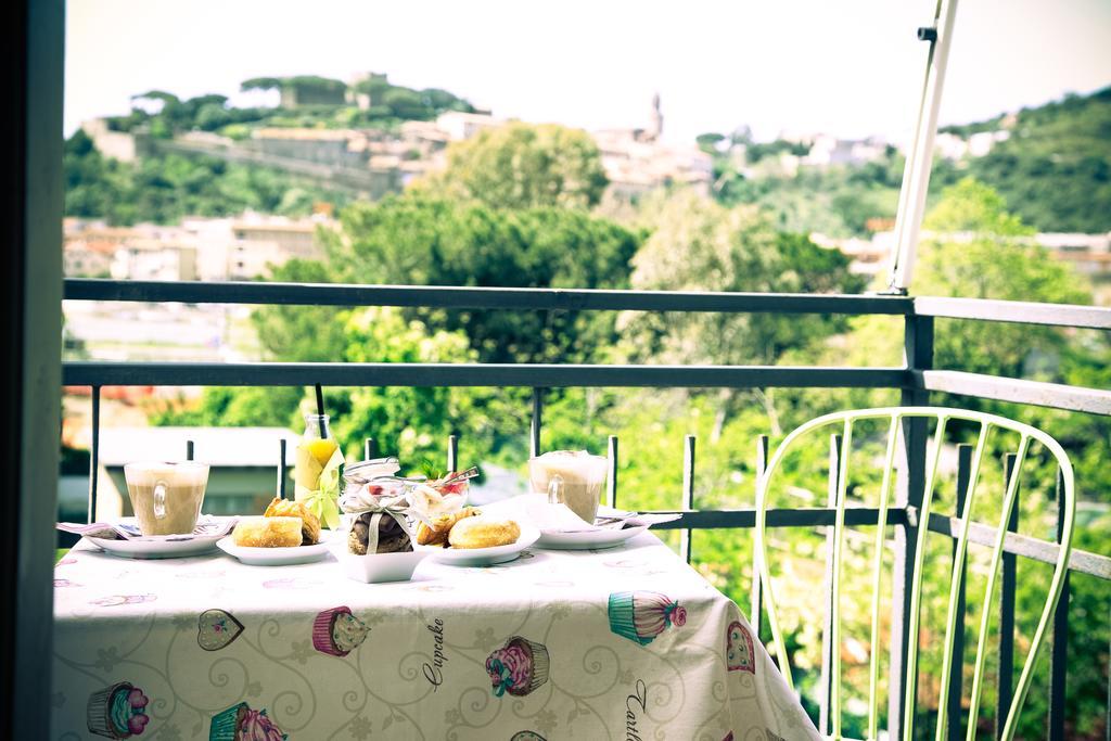Hotel Kinda カスティリオーネ・デッラ・ペスカーイア 部屋 写真